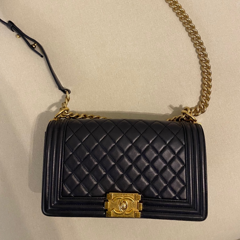 Caviar Quilted New Medium Boy Flap